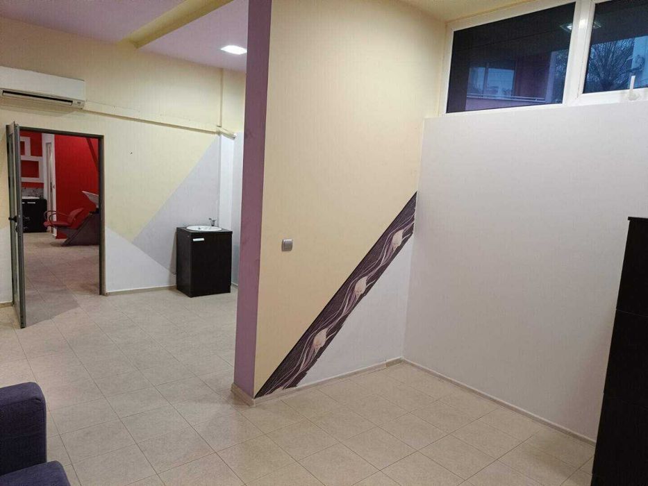 Дава се под наем  в Казанлък -  кв.м за 229.5 € - Снимка #3