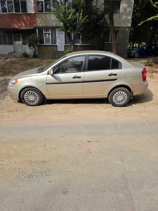 HYUNDAI Accent 0 — imagine 3