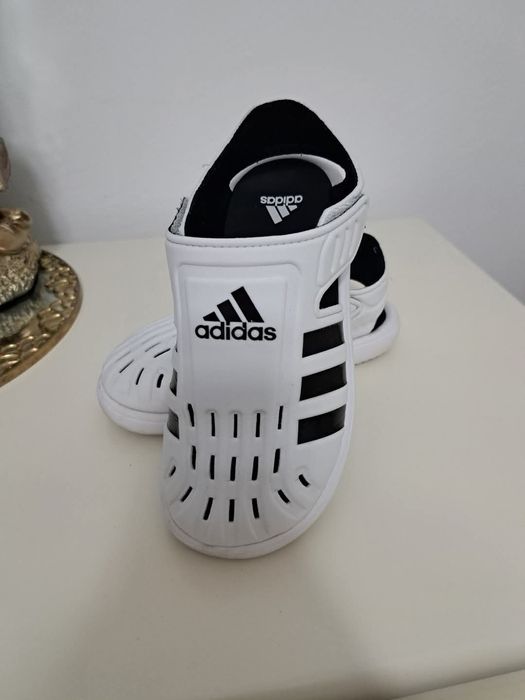 Детски саннали Adidas