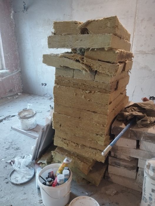 Продам Пластик дверь.Минвата.газоблок.