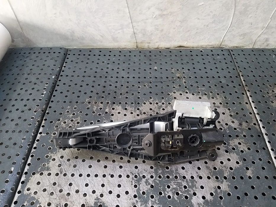 Maner usa dreapta spate opel corsa e x15