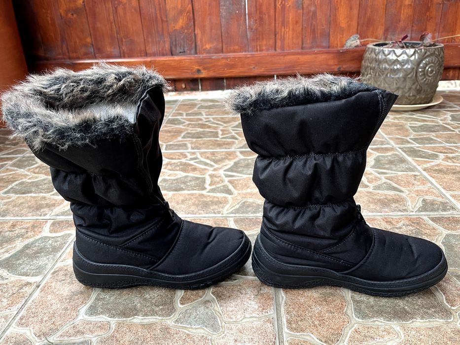 Cizme de zăpadă stare foarte bună