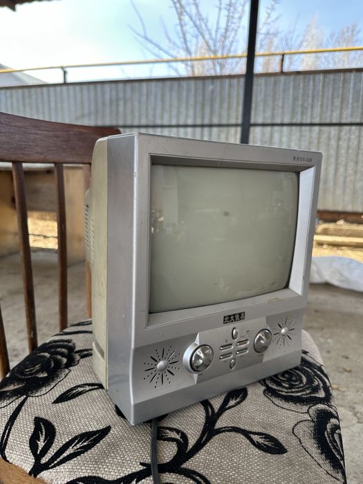 Продаю мини телевизор