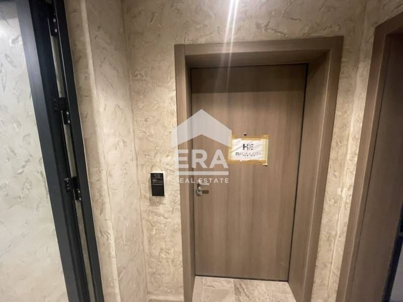 ERA Тера предлага за продажба двустаен апартамент в новостроящ се затв