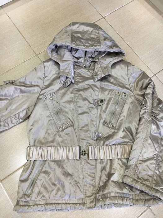 Продаются новые джинсовые куртки 40 размер