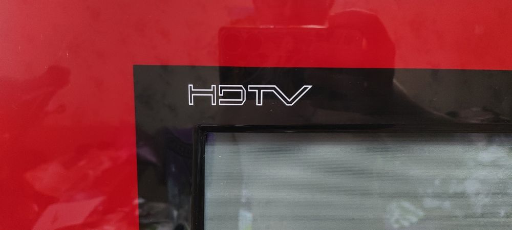 Телевизор Akai 42я диагональ