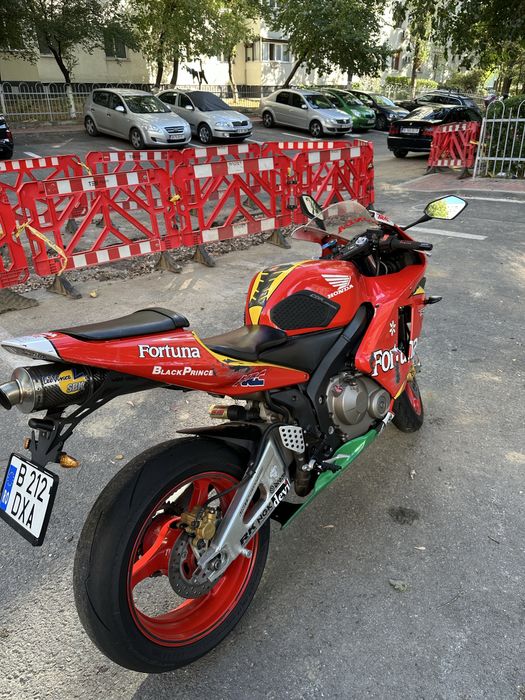 Vand HONDA CBR600RR limitat 35 de kw