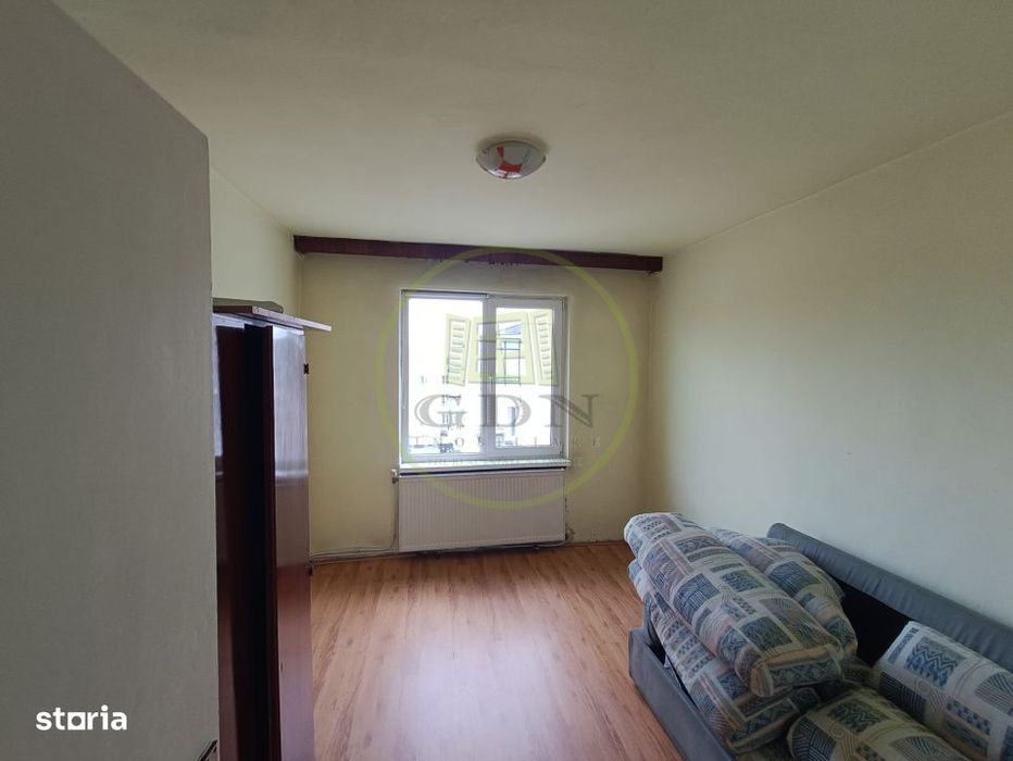 Apartament cu 4 camere de vanzare - Reghin 0 comision.