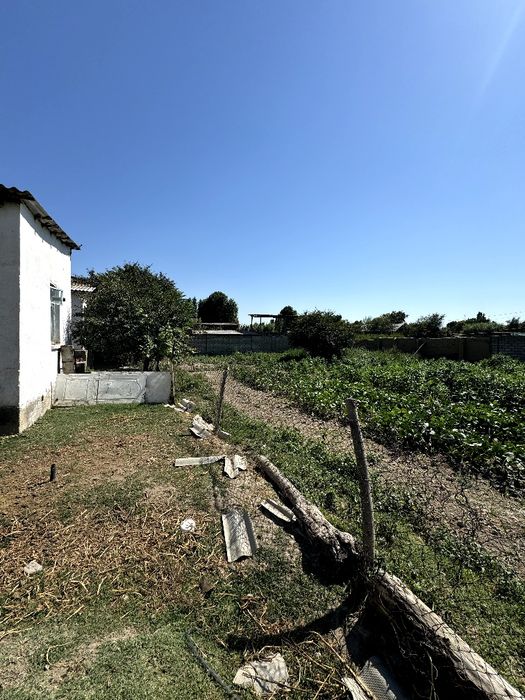 Два дома с участком отдельно