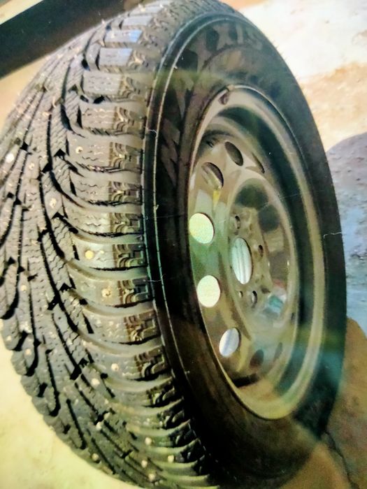 Продам зимний шины с дисками
