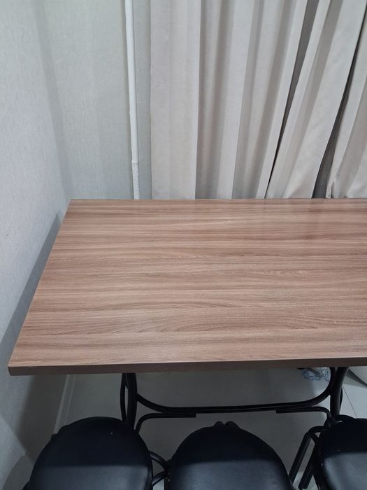 Продам стол со стульями