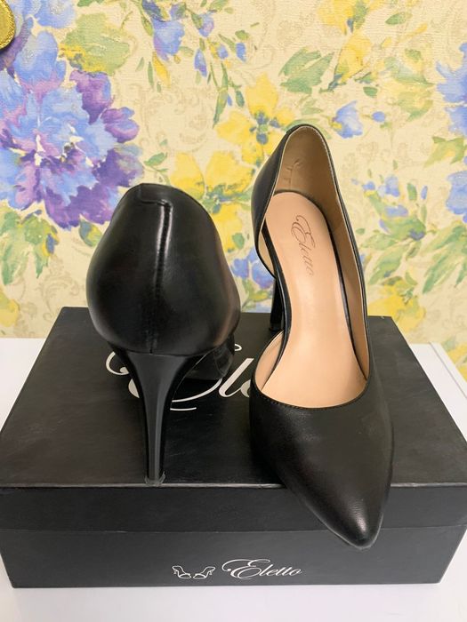 Продаётся туфли женские