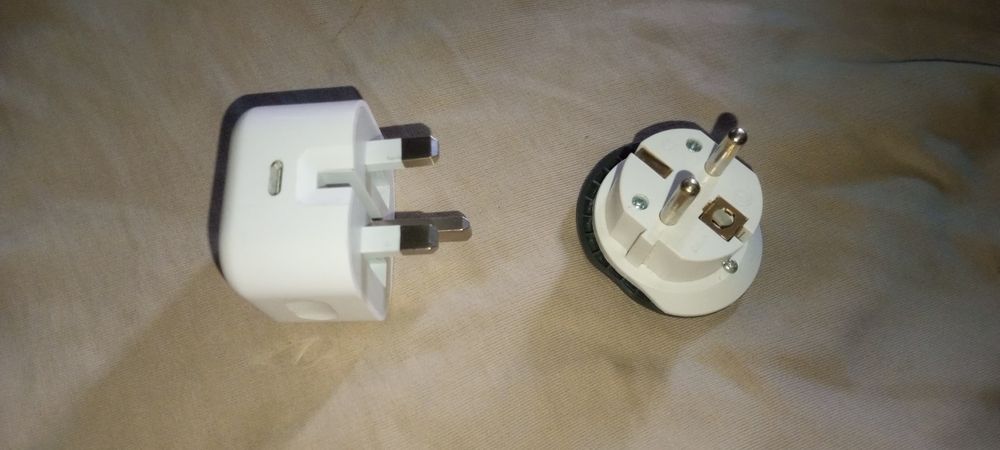 Orginal galofka Iphone 15 proga quyilgan telimni sotim galofkasi qoldi