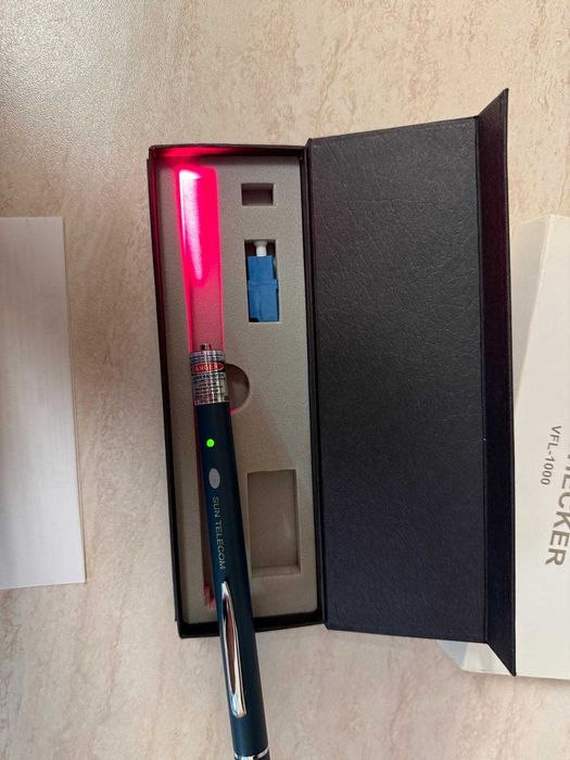 Визуален локатор на повреди в оптични влакна (Светулка)