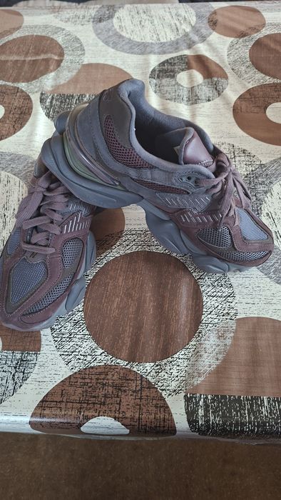 New Balance 9060