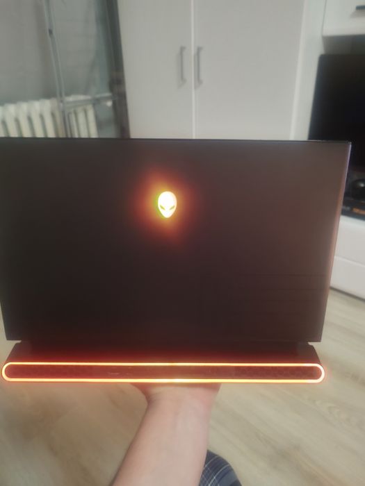 Vând Schimb Leptop Gaming  Alienware m15 R3