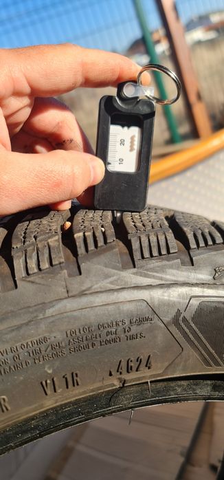 Зимни  гуми 225/45/17 като нови!