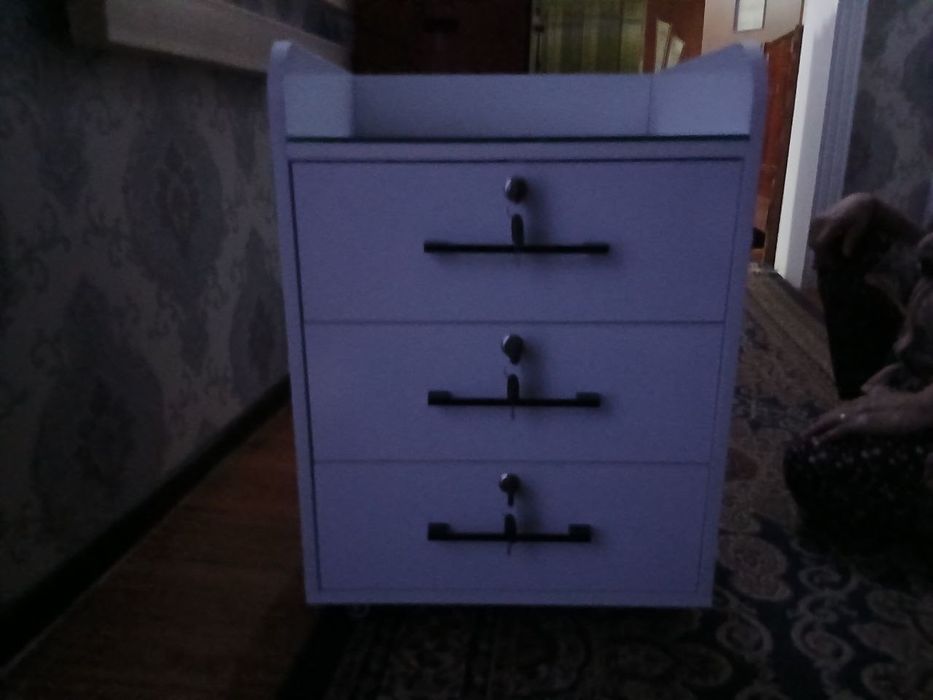 3 тарпалы стуллар сатылады