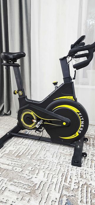 Велотренажер профиссиональный ,спорттивный