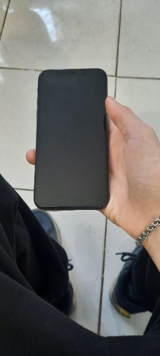 Айфон х в хорошем мостояние