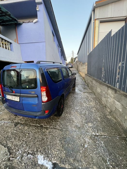 Vand Logan MCV , 7 locuri ,an 2007