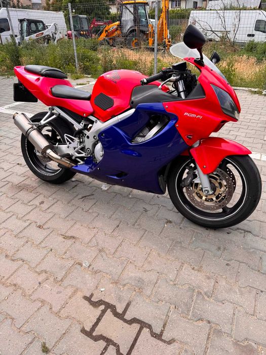 Vand Honda CBR f4i