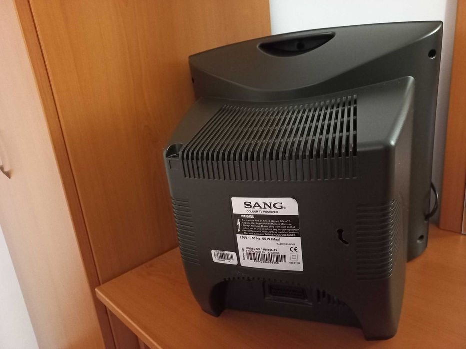 Телевизори 14 инча