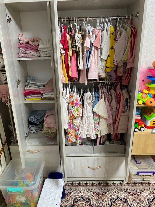 Детский шкаф , почти как новая