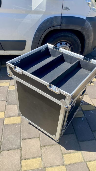 Rack case 10 U (Dynacord,fbt,rcf, L Acoustics)