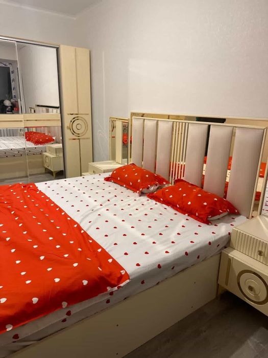 Спальни гарнитуры