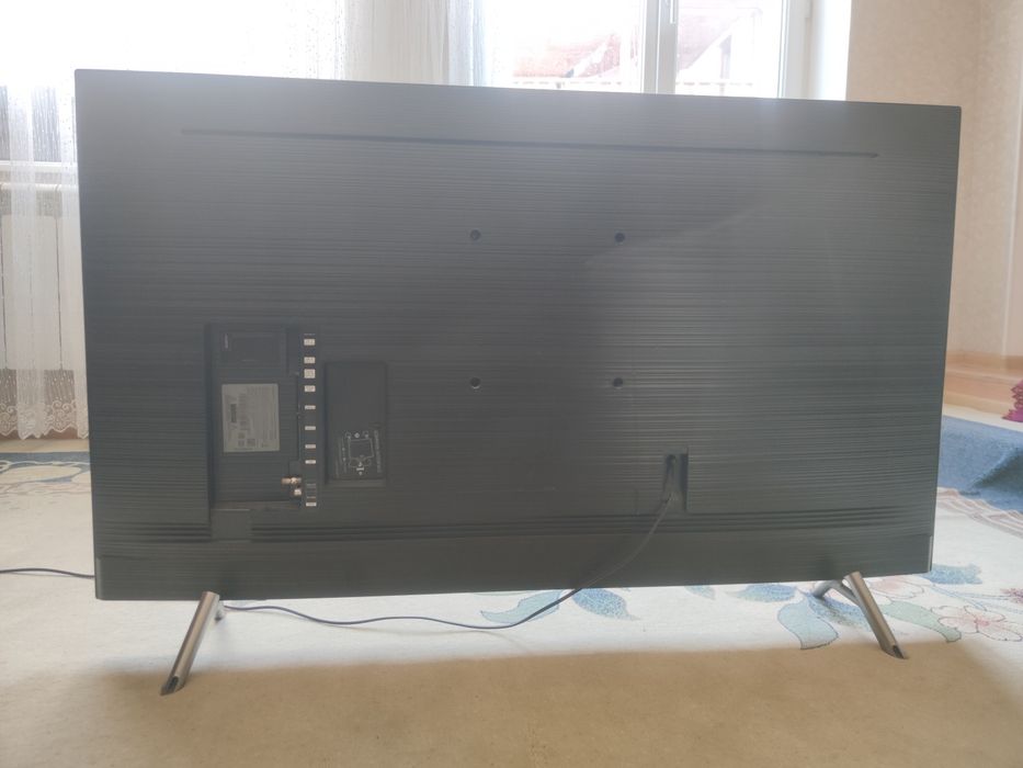 Телевизор Самсунг LED 140 см