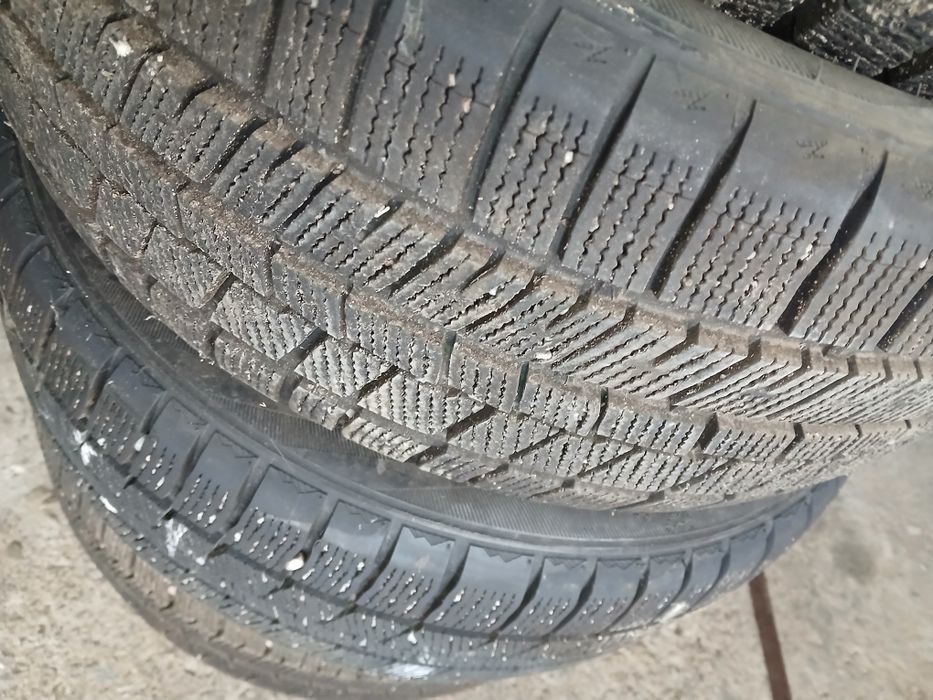 Продам зимние шины