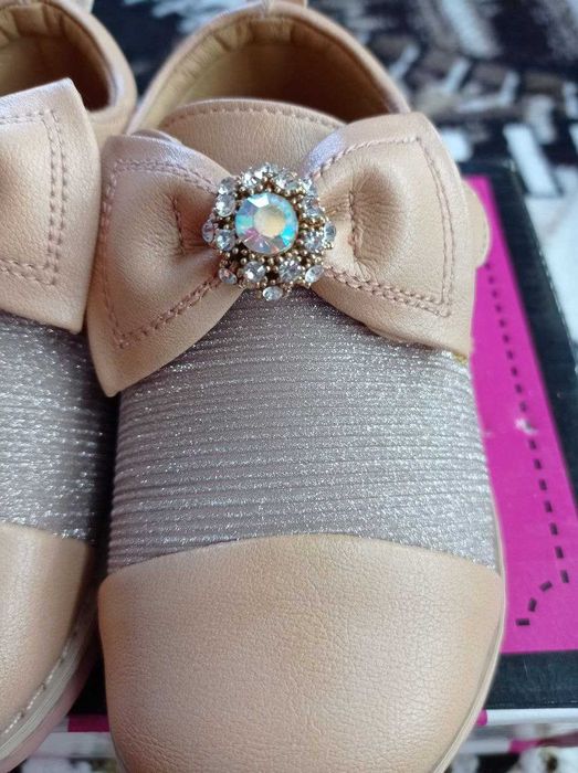 Обувь на девочку