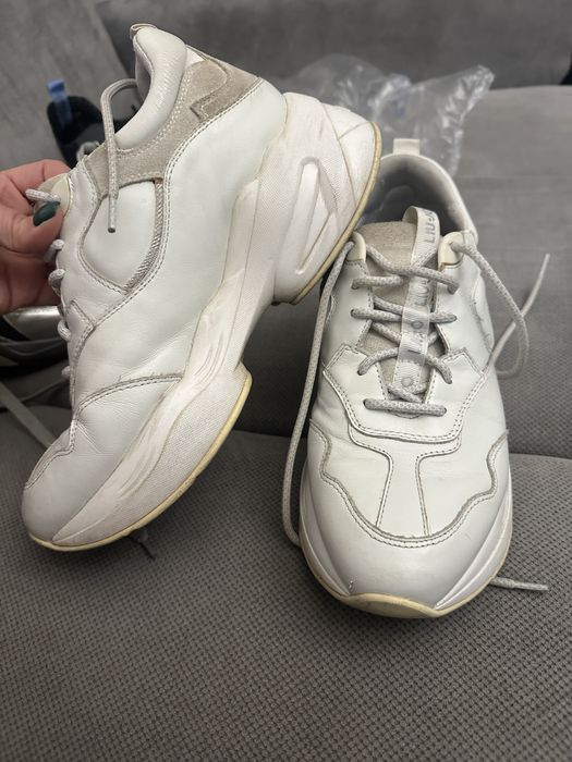 Продавам оригинални обувки pinko и liu jo