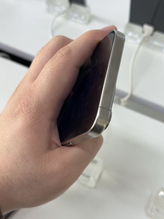 Айфон 15про макс 256гб 87%