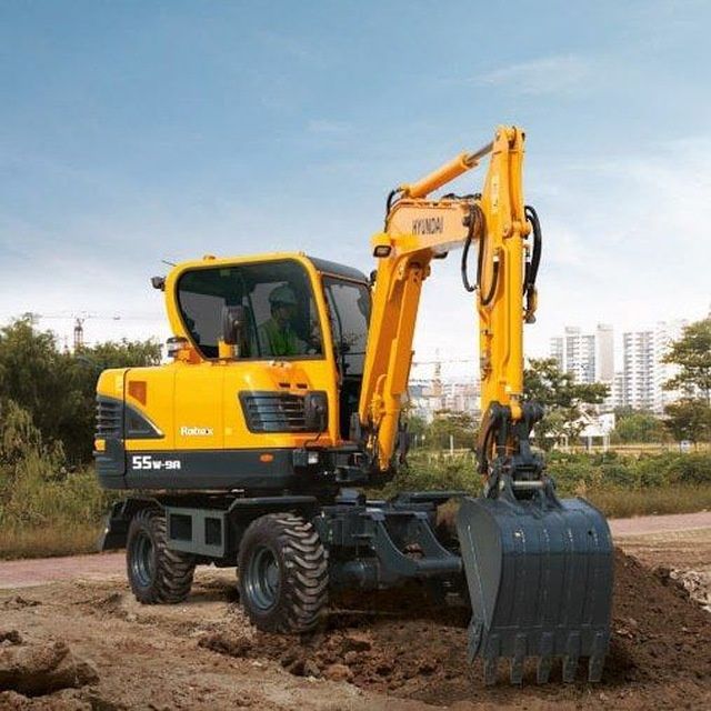 Автошина на экскаватор Хундай 55