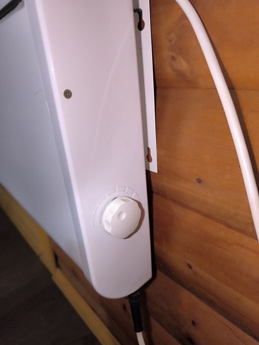 Обогреватель настенный