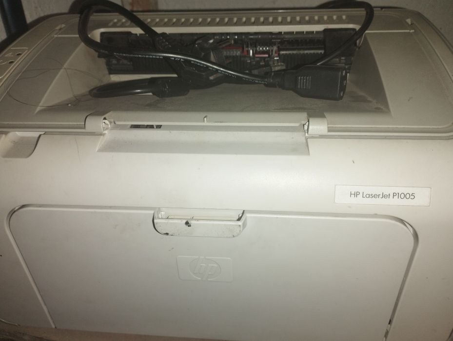 Hp laserjer принтеп черно белый