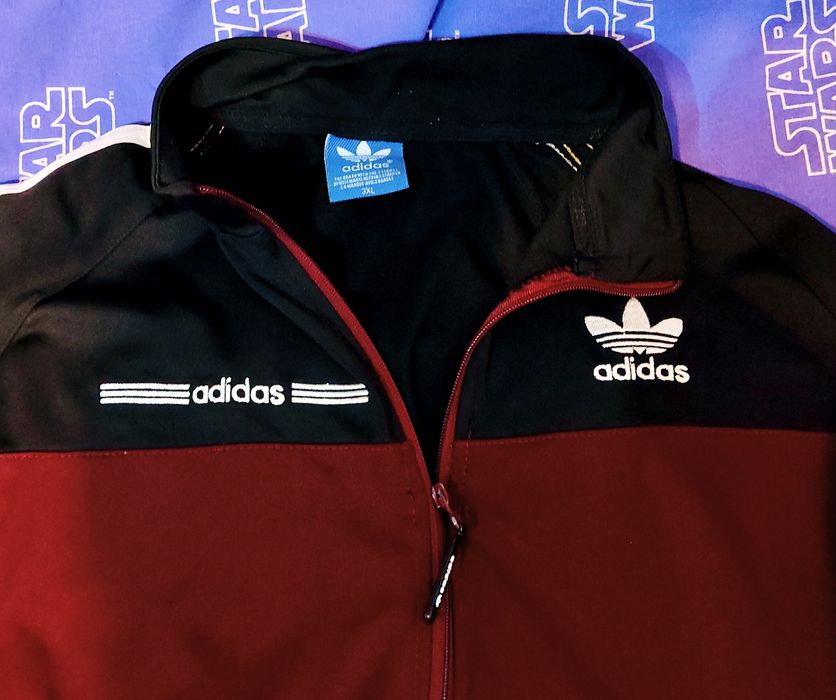 Bluză unieex Adidas.