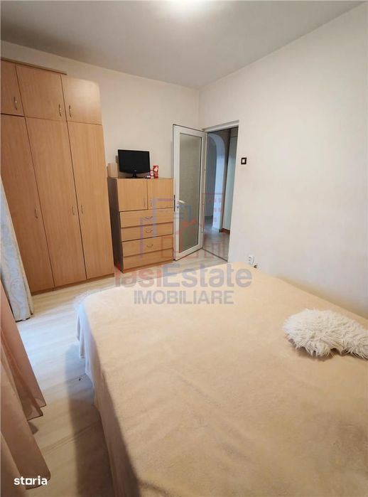 zona Gara - str Zugravi Apartament cu 3 camere decomandat