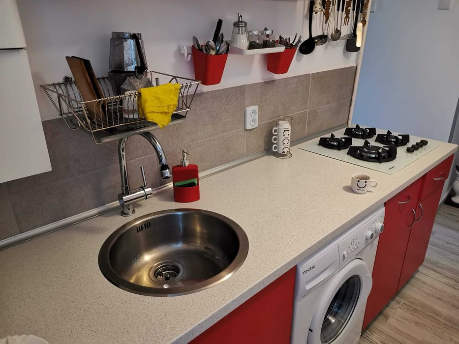 Predeal 2 camere, curte, vedere, renovat, cont vechi Airbnb/Booking