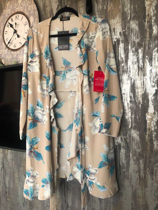 Rochie cu volane si petrecuta in talie NOUA_Girls on Film_42