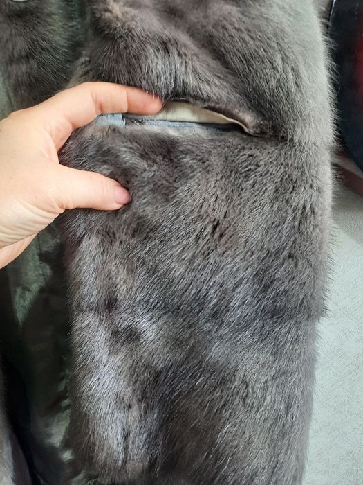 Продам шубу б/у .