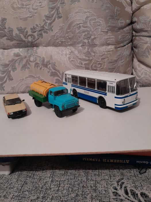 Масштабные машинки