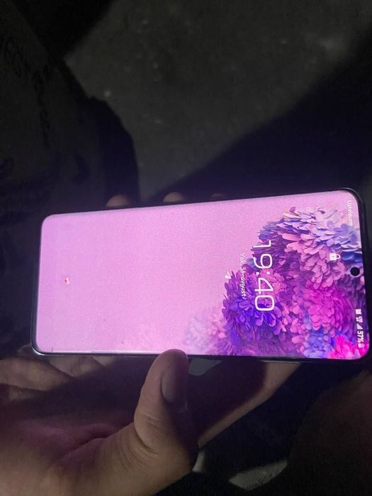 S20 5g 128/12+8 aybi oldim kamera chang foni bor orqa krishka siniq