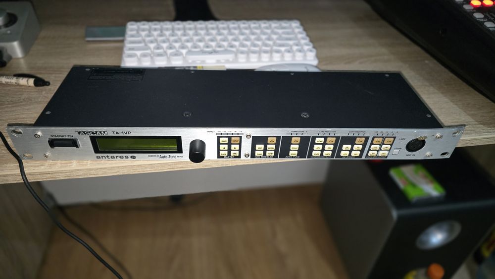 Procesor tascam antares ta-1vp nou