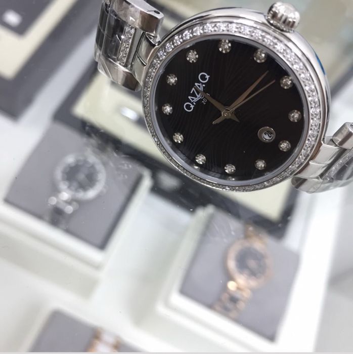 Часы женские кварцевые