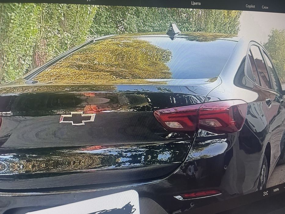 Chevrolet Onix 2 poz