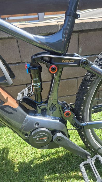 Bicicleta electrica Corratec, full suspension