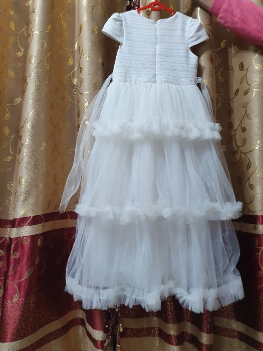 Нарядное платье для девочек